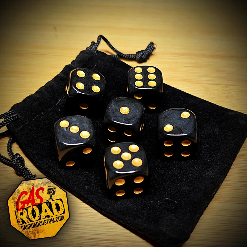 Dés 6 faces noir et doré 16mm x6